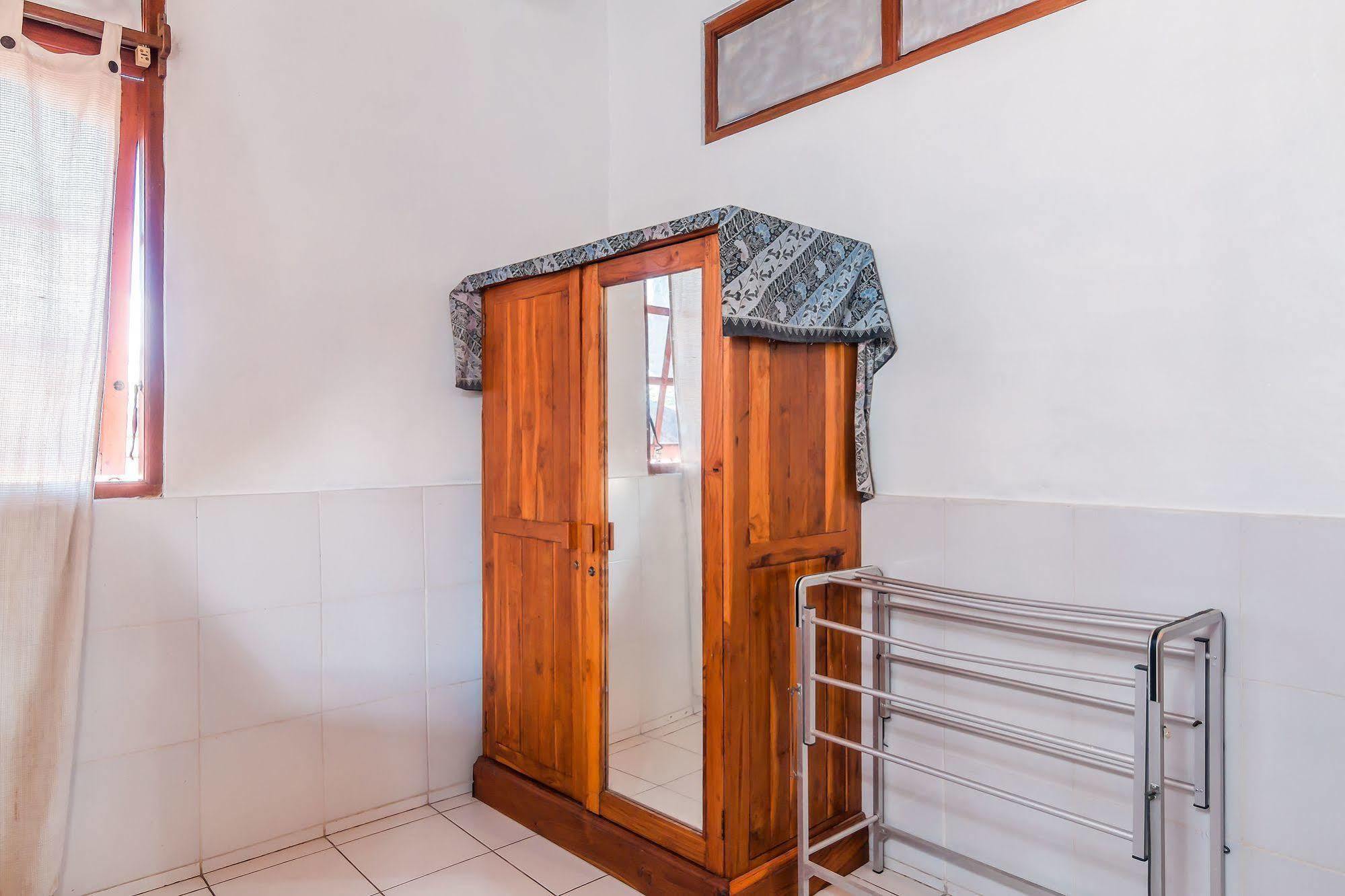 Zen Rooms Saridewi Σεμινιάκ Εξωτερικό φωτογραφία