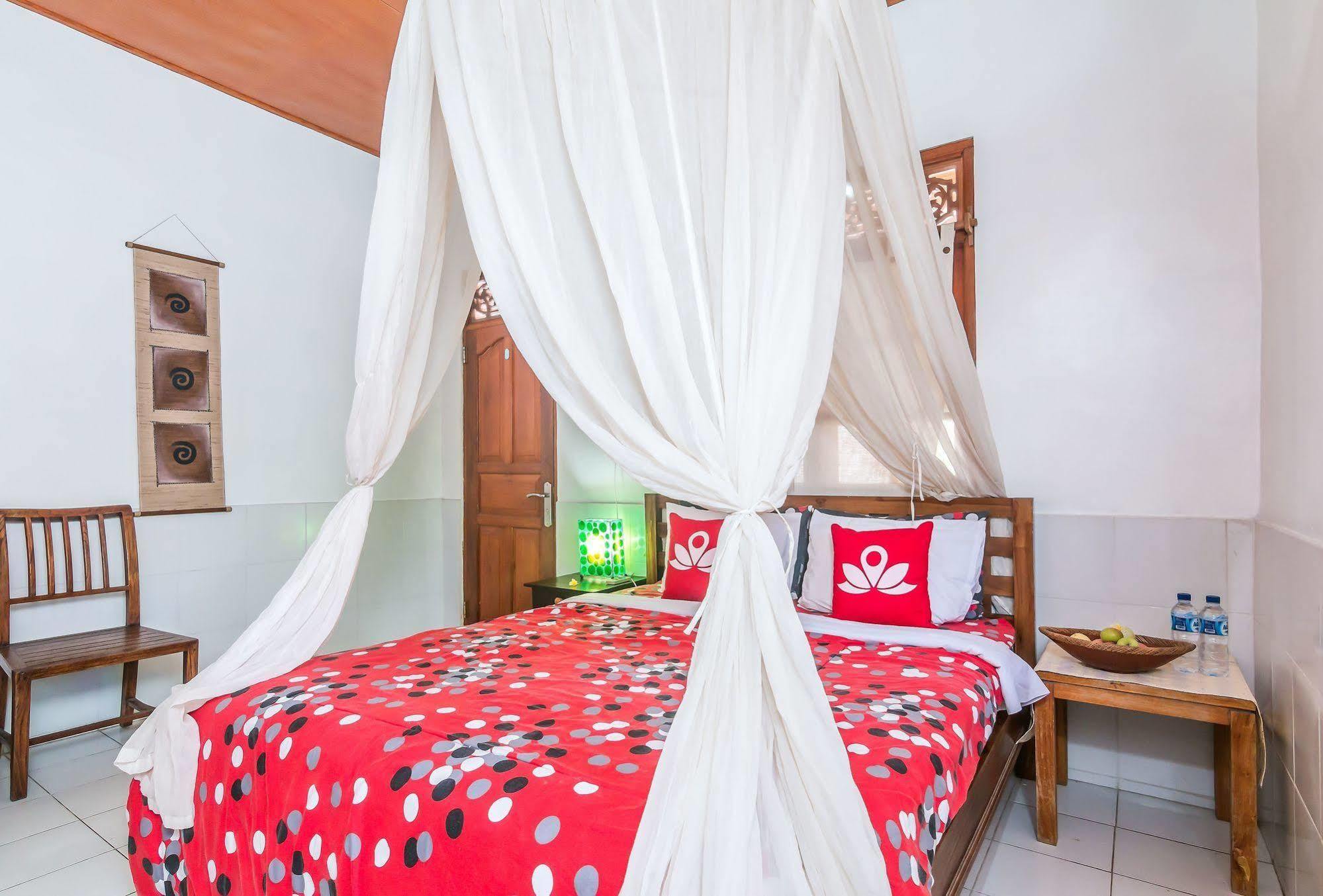 Zen Rooms Saridewi Σεμινιάκ Εξωτερικό φωτογραφία