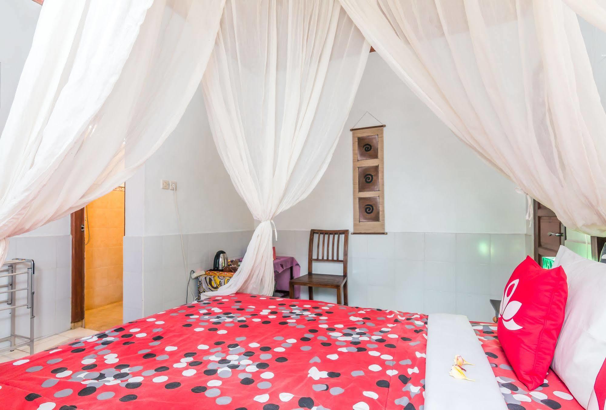 Zen Rooms Saridewi Σεμινιάκ Εξωτερικό φωτογραφία