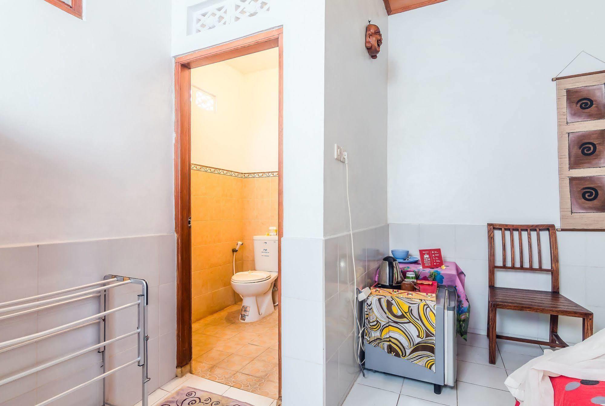 Zen Rooms Saridewi Σεμινιάκ Εξωτερικό φωτογραφία
